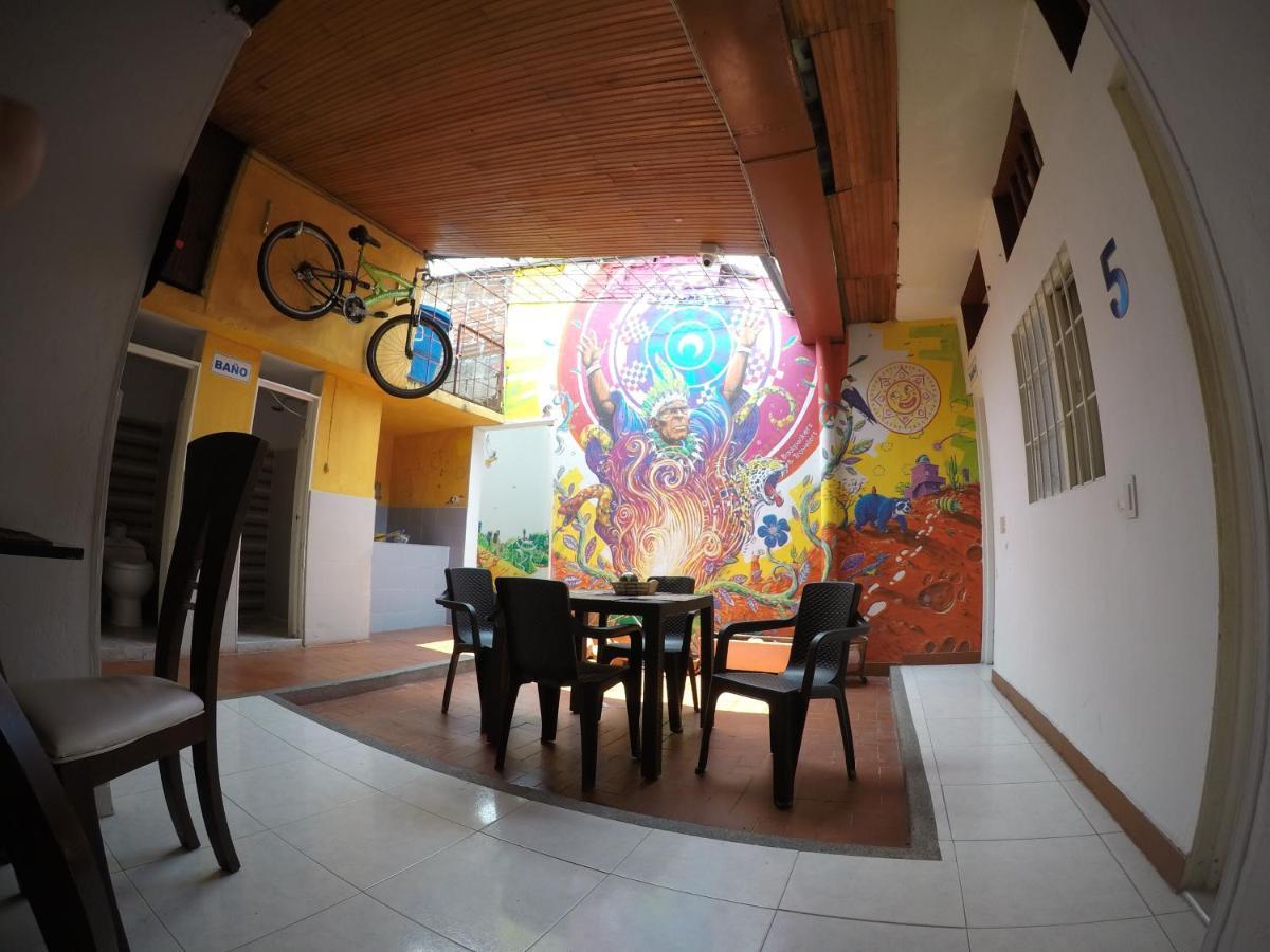 Backpackers And Travellers Hostel Нейва Экстерьер фото