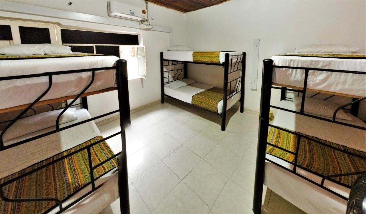 Backpackers And Travellers Hostel Нейва Экстерьер фото