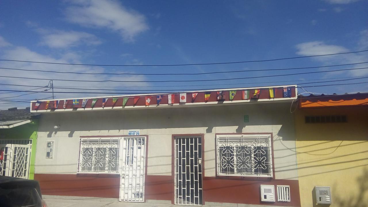 Backpackers And Travellers Hostel Нейва Экстерьер фото