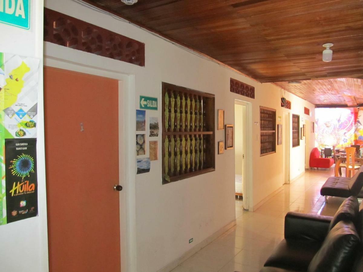 Backpackers And Travellers Hostel Нейва Экстерьер фото